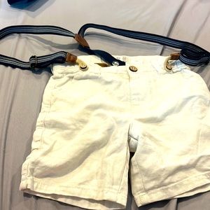 ZARA | White Boy Suspenders Shorts size 3/4